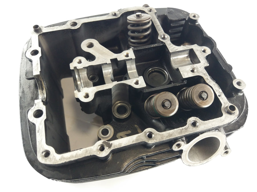 Suzuki Intruder 1500 VL [2000] - rear cylinder head