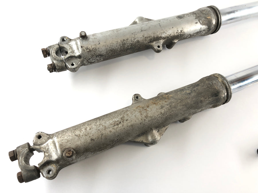 Honda CB 550 F [Super Sport] - Fourche Fourche télescopique avec axe