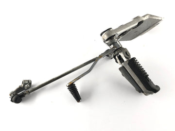 Suzuki Bandit GSF 650 S WVB5 [2005] - Driver footrest left with holder and gear lever - 0