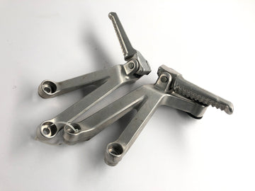 Honda CBR 900 SC50 - Passenger footrests with holder right and left - 0