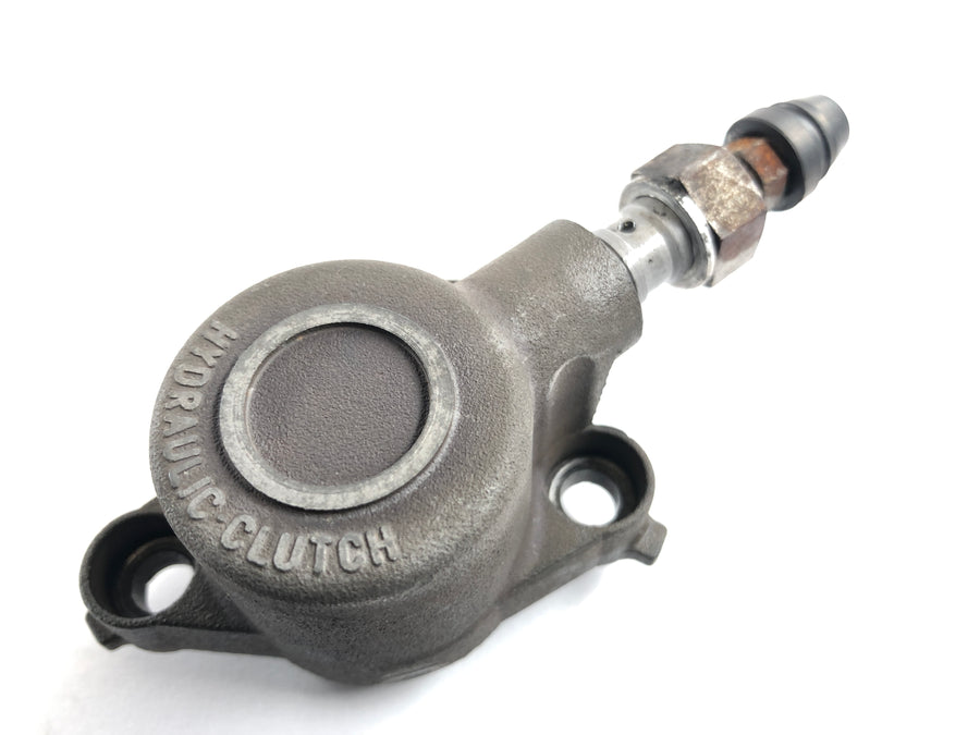 Ducati 900 SS [1993] - cylindre récepteur d'embrayage
