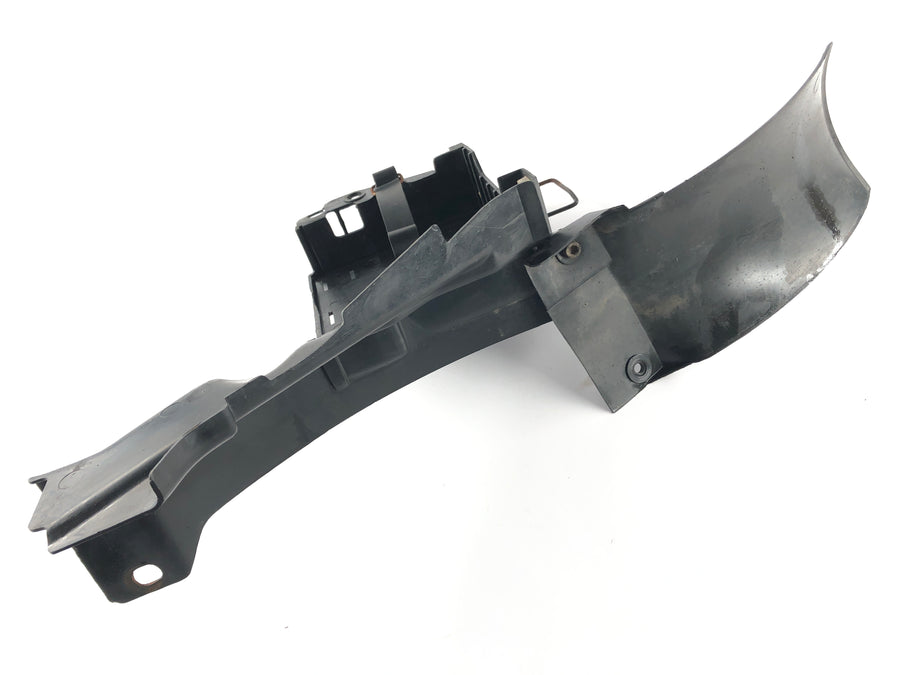 Yamaha DT 125 R DE03 [1999] - Protection anti-éclaboussures pour boîtier de batterie