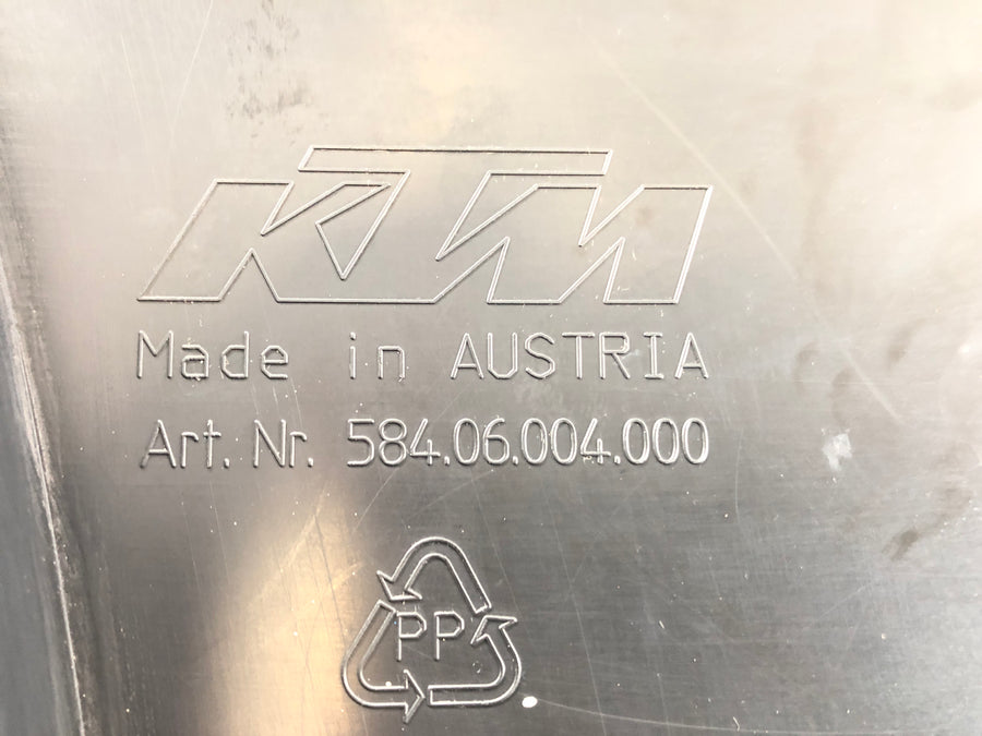 KTM 640 LC4 Prestige [2003] - Luftfilterkastenverkleidung rechts