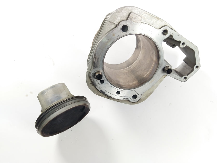 BMW R 1150 R R21 [2001] - Cylinder with piston