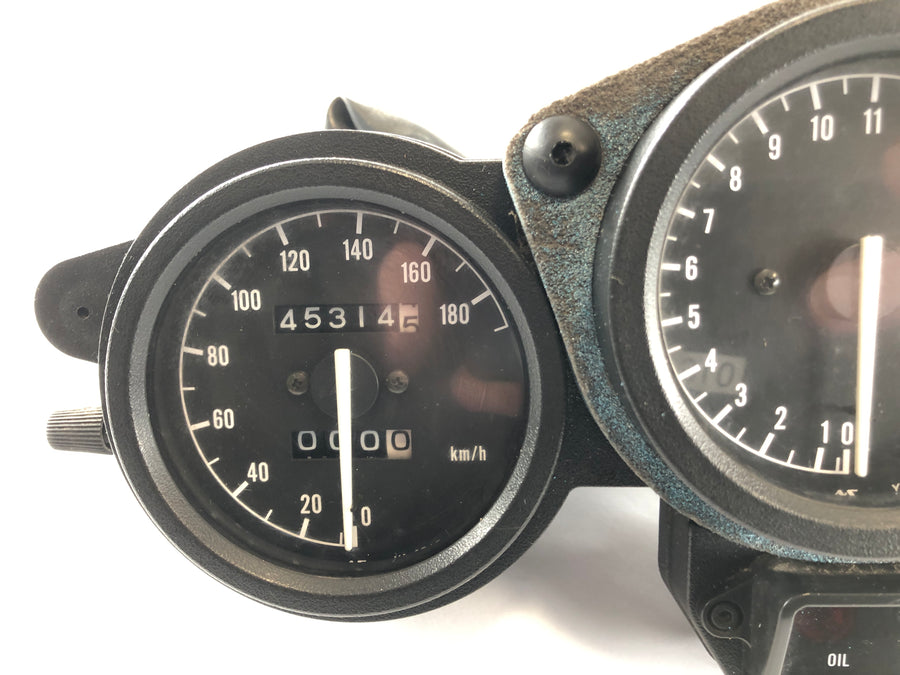 Yamaha TZR 125 4FL [1997] - Cockpit speedometer fittings