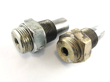 Yamaha V-max 1200 2EN [1997] - Swingarm bolt pair - 0