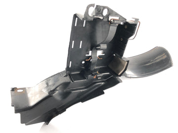 Yamaha DT 125 R DE03 [1999] - Protection anti-éclaboussures pour boîtier de batterie