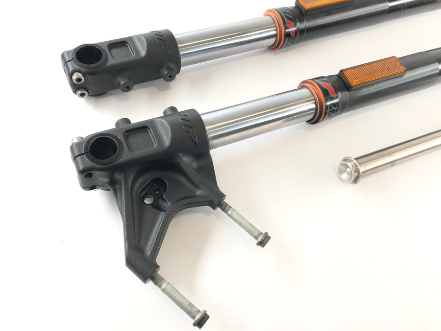 Husqvarna 701 Vitpilen [2018] - Fork Telescopic fork with axle