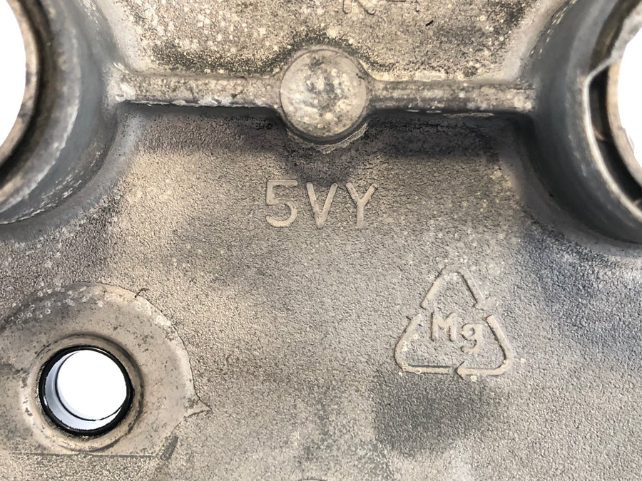 Yamaha YZF R1 RN12 [2005] - Cache culbuteur et cache moteur