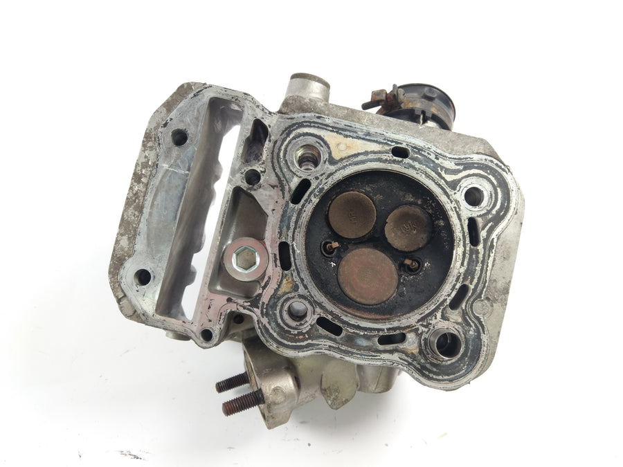 Honda NTV 650 RC33 - cylinder head