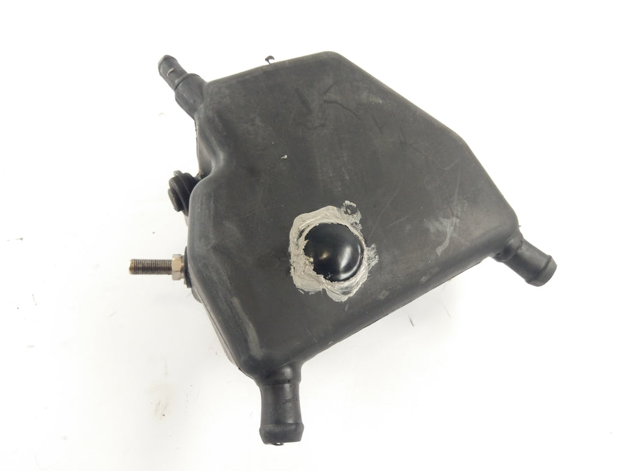 Moto Guzzi Stelvio 1200 4V [2008] - Expansion tank crankcase ventilation