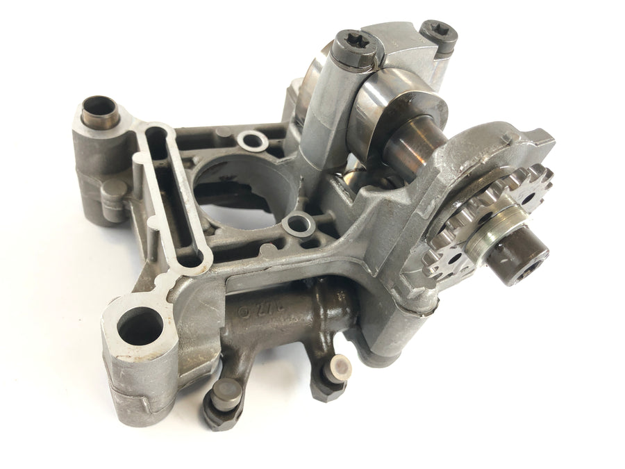 BMW R 1150 GS [2000] - camshaft stake with camshaft on the left