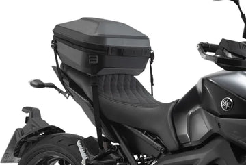 Yamaha Niken [SW-MOTECH] – Urban ABS Topcase Spanngurt-Variante mit Bodeneinsatz