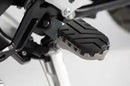 Triumph Scrambler 1200 XE [2025-2026] - Repose-pieds ION – photo 3
