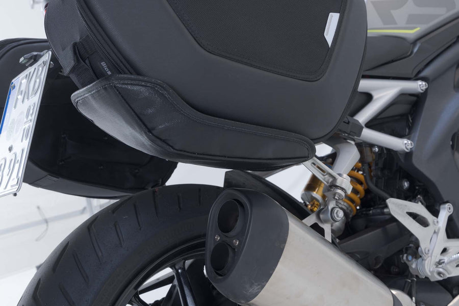Triumph Speed Triple 1200 RR [2022-2025] - Ensemble de sacoches PRO BLAZE H avec protection EDGE et protection thermique – photo 6