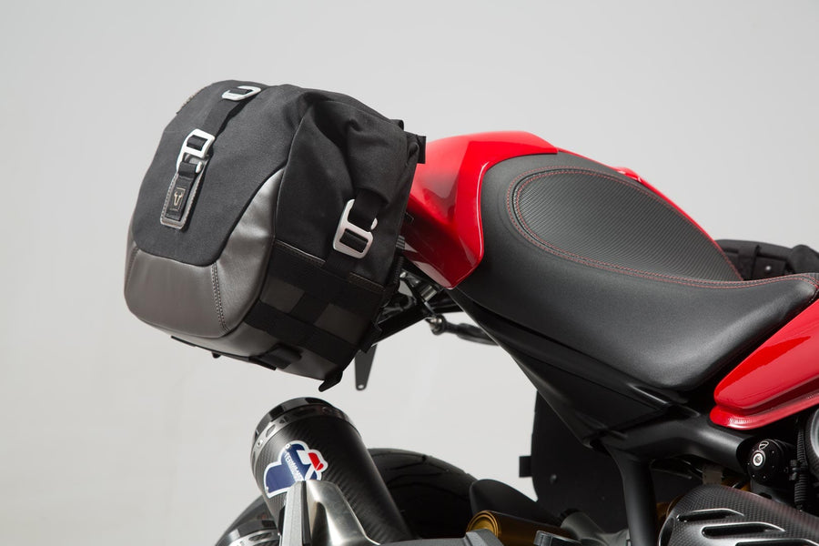 Ducati Monster 797 [2017-2020] - Sistema di borse laterali Legend Gear LC1 e LC2 Black Edition - Immagine 1