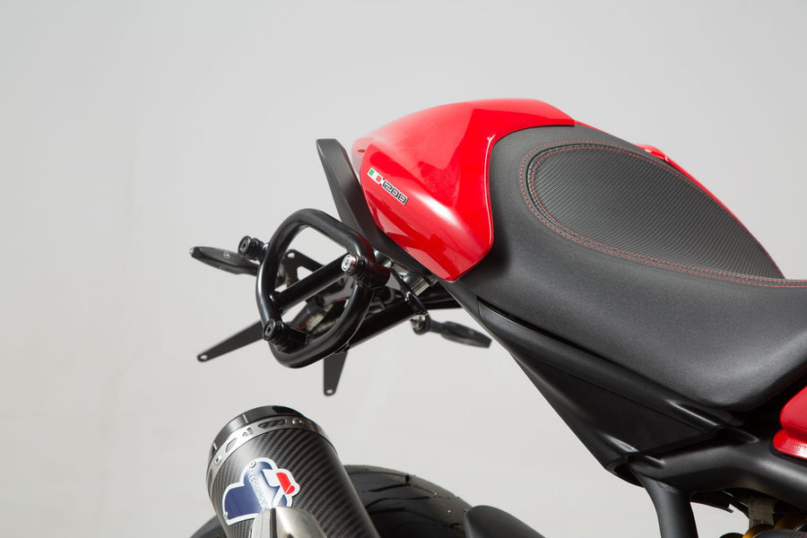 Ducati Monster 797 [2017-2020] - Sistema di borse laterali Legend Gear LC1 e LC2 Black Edition - Immagine 2