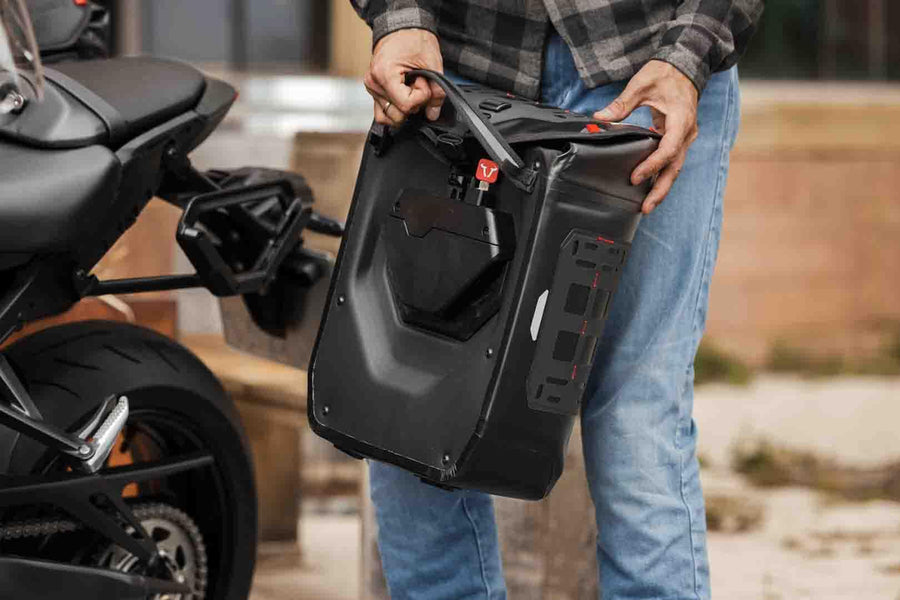 Triumph Trident 660 [2021-2025] - Sacoche latérale V-LOC WP 16 litres – photo 3