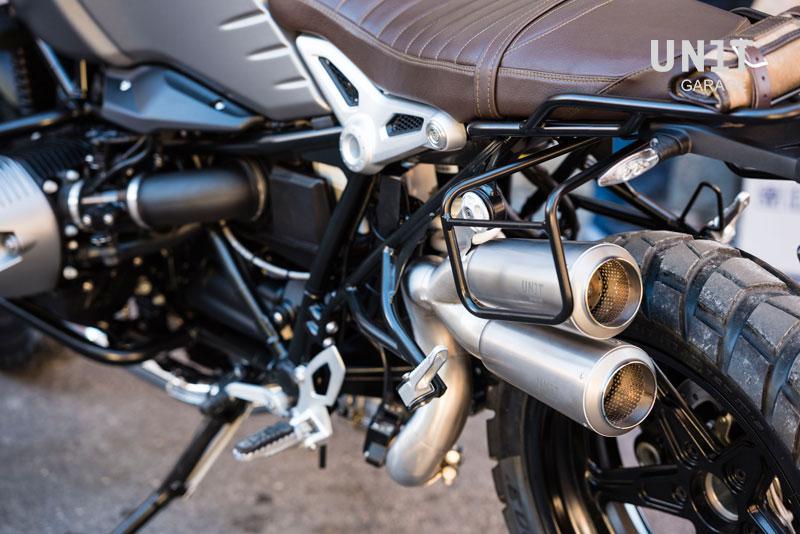 BMW R nineT 1200 Roadster [2014-2023] - Scram Seitentasche in Canvas 22L-30L + Double Hilfsrahmen