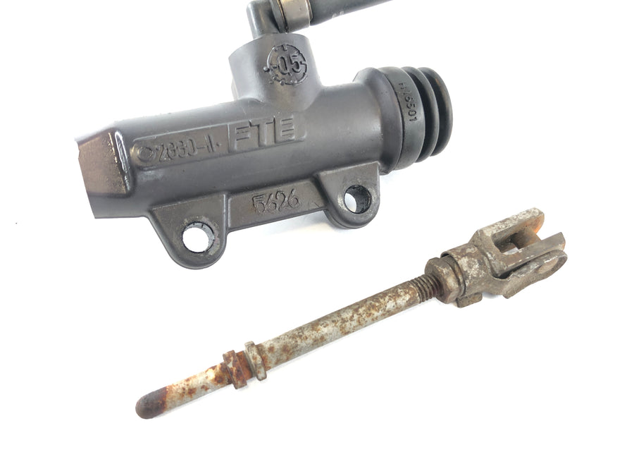 BMW R 1200 RT [2006] - rear brake pump