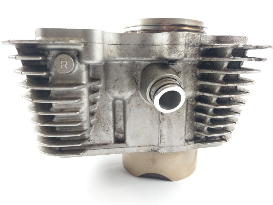 Honda VT 1100 SC32 [1999] - Cylinder with piston