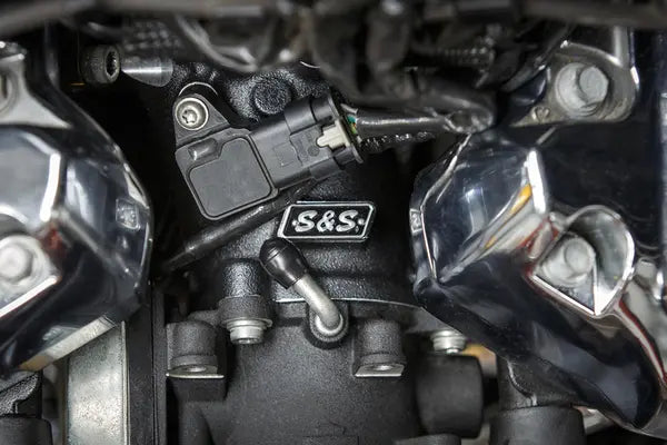 Harley-Davidson Fxlrs 1923 ABS [2025] - CNC-gefräster 55 mm Ansaugkrümmer – Bild 5