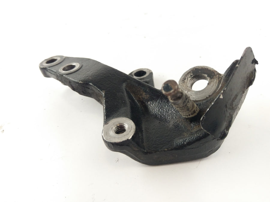Honda CBR 1000 F SC24 [1991] - Side stand mount footrest support