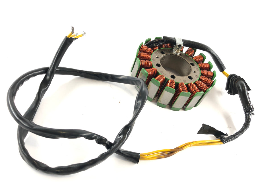 Honda CBR 900 RR SC28 [1995] - Stator d'alternateur