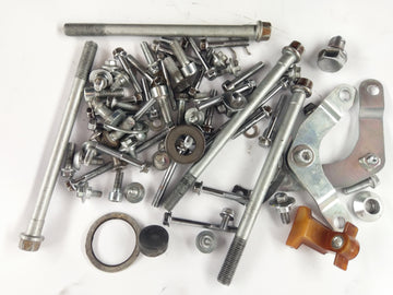 Triumph Thunderbird 900 T309RT [2000] - Remaining parts and screws bundle