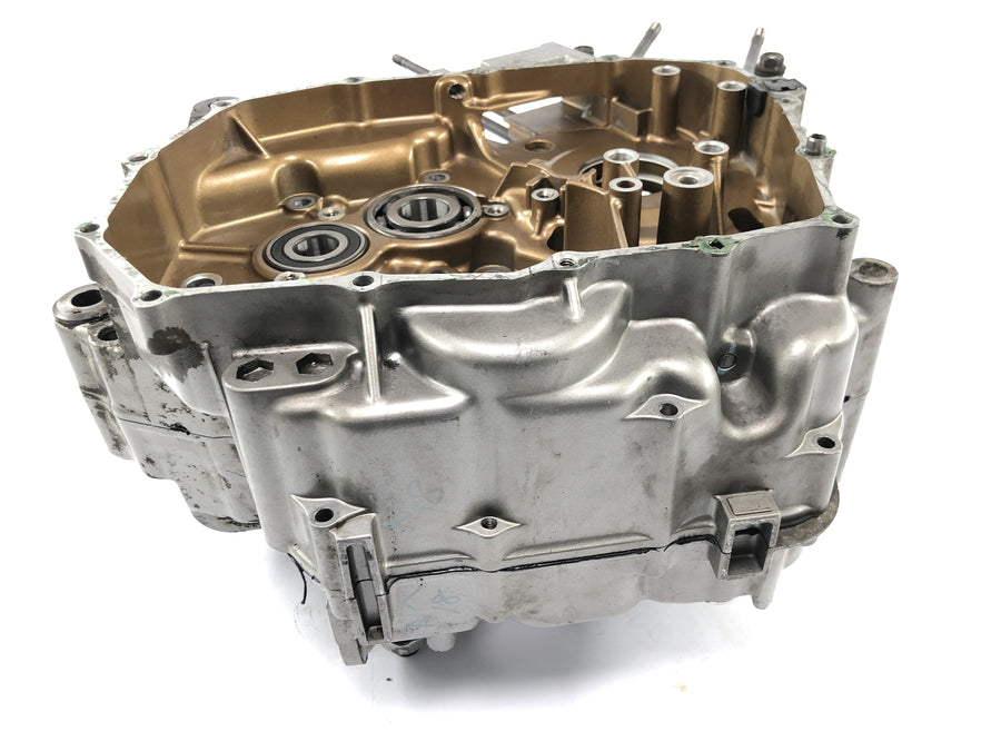 Honda XRV 750 Africa Twin RD04 [1990] - Engine housing empty housing with stud bolts
