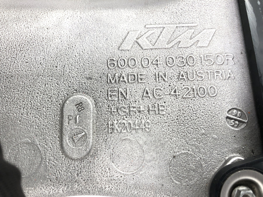 KTM 950 SM LC8 [2008] - Swing de la roue arrière Schwinge