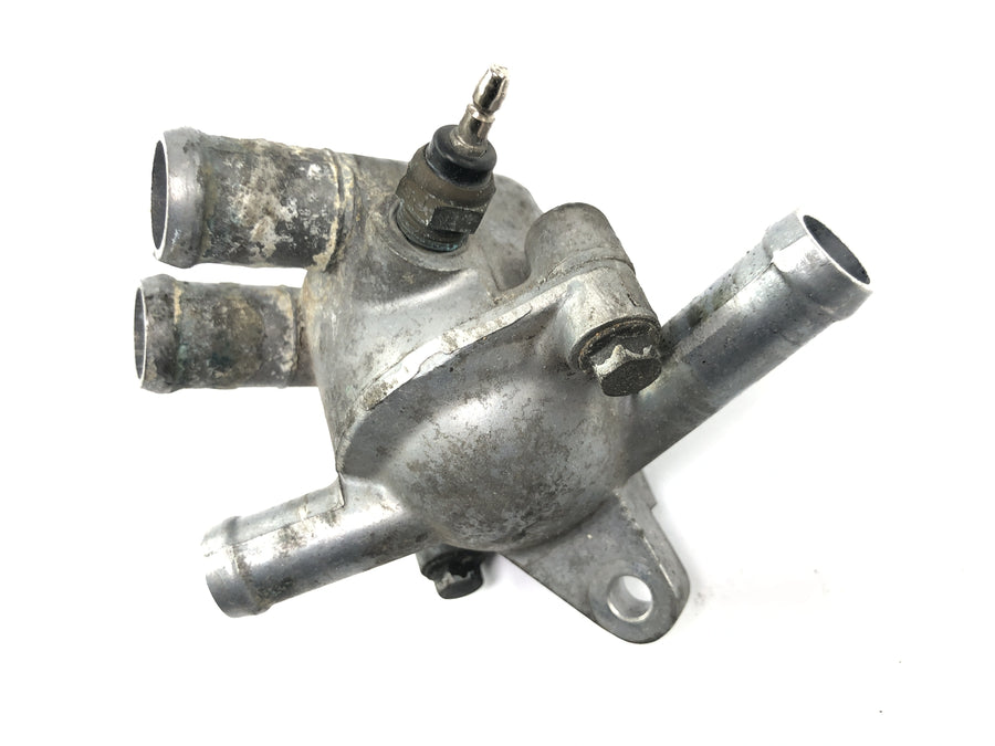 Honda XRV 750 Africa Twin RD04 [1990] - Water distributor coolant distributor water pump