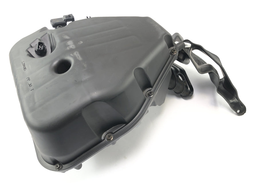 Triumph Sprint ST 1050 [2005] - Boîte à filtre à air de la boîte à air