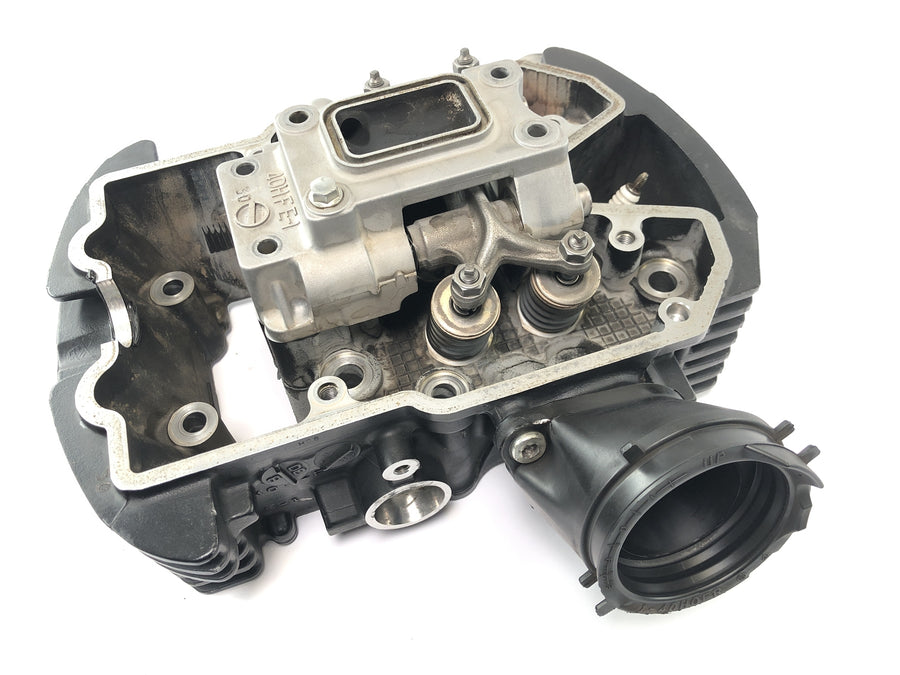 Suzuki VZ 1500 WVCU [2011] - culasse de soupape