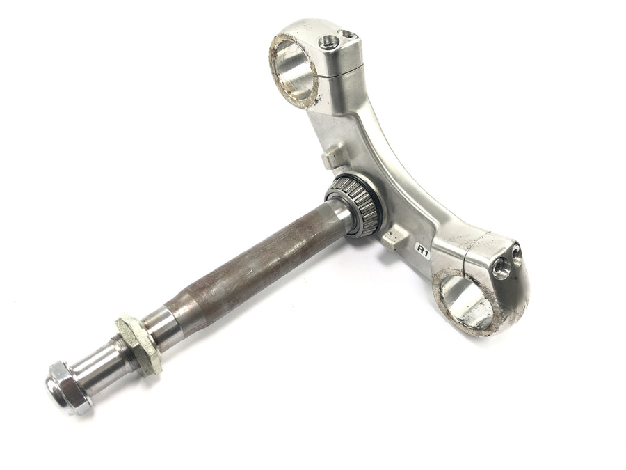 Triumph Thunderbird 900 T309RT [1995] - Lower fork bridge steering head bridge