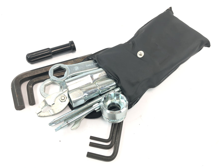 Suzuki Intruder VL 1500 AL [2000] - On-board tools tool bag tool set original