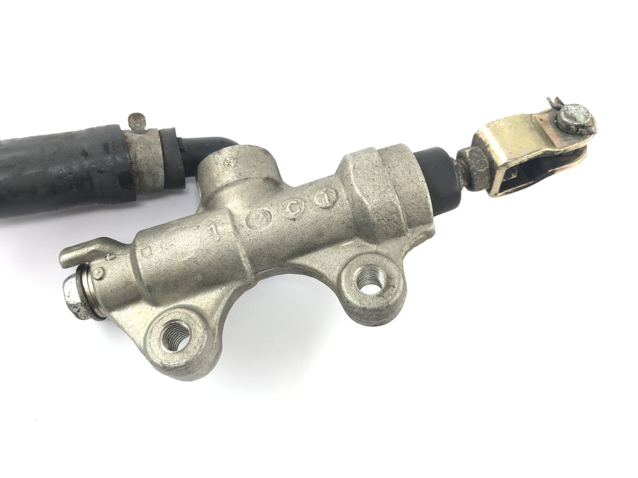 Kawasaki ZXR 400 ZX400L [1992] - Rear brake pump brake cylinder