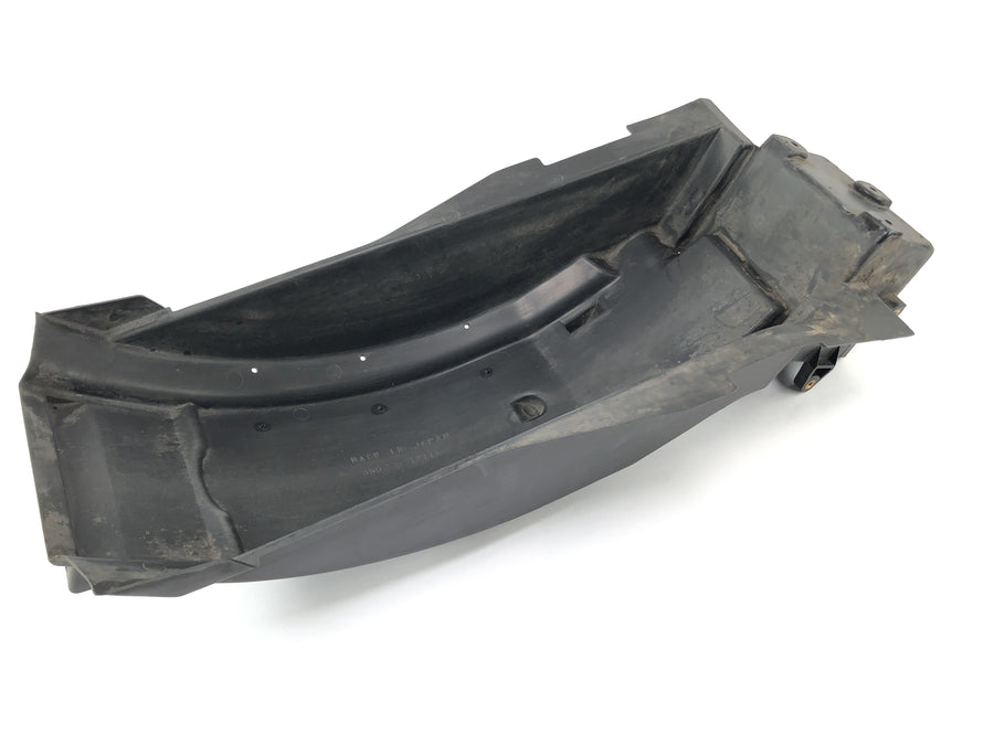 Kawasaki ZX -10 ZXT00B [1990] - Fender dietro la base posteriore della protezione da splash