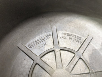 KTM 640 LC4 Adventure [2000] - Engine cover alternator cover - 0