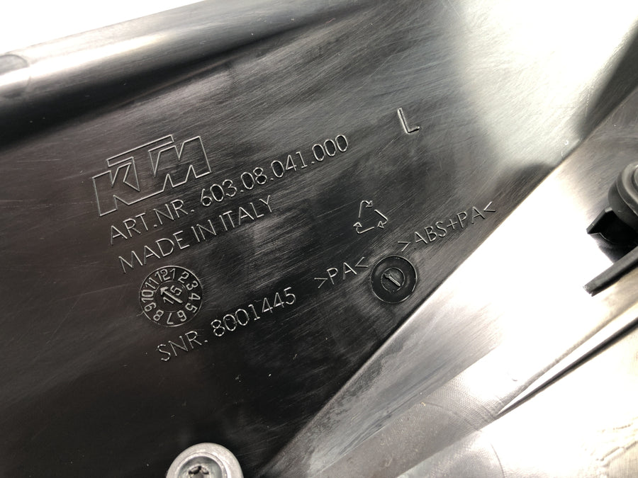KTM 1050 Adventure [2017] - rivestimento posteriore del rivestimento laterale
