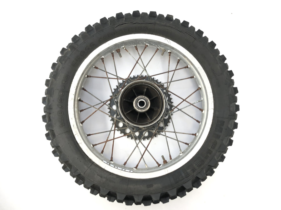 Yamaha TT 600 59X [1986] - Hinters rim Rad 2.50 x 18 "tires porous