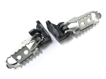 Husqvarna SM 630 A4 [2010] - Fahrerfußrasten Fußrasten links und rechts Set