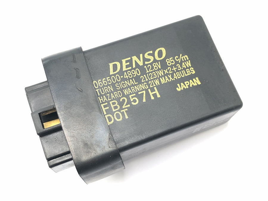 Kawasaki VN 1500 Mean Streak VN50T [2005] - flasher relay flasher relay