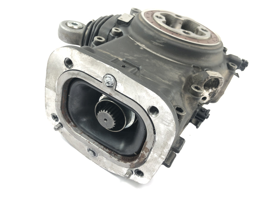 Moto Guzzi Stelvio 1200 8V [2016] - transmission finale par arbre à transmission arrière CARC