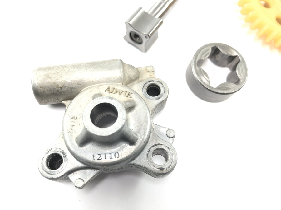 KTM RC 125 [2016] - Oil pump oil delivery pump gear pump