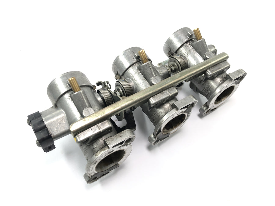 Triumph Speed ​​​​Triple T509 [1998] - Injecteur du système d'injection du corps de papillon du corps de papillon