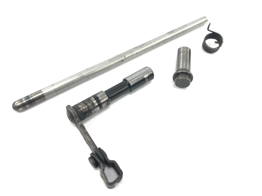 Honda XL 600 RM PD03 [1985] - Clutch slave lever with clutch push rod clutch lever