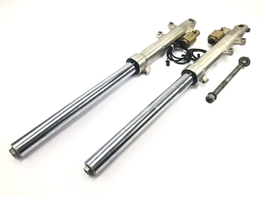 Suzuki GSX R 1100 GU74C [1987] - Forcella anteriore telescopica con perno 41 mm
