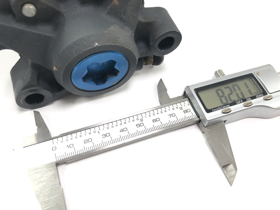 Yamaha YZF R1 RN04 [2001] - Bremssattel Bremszange hinten