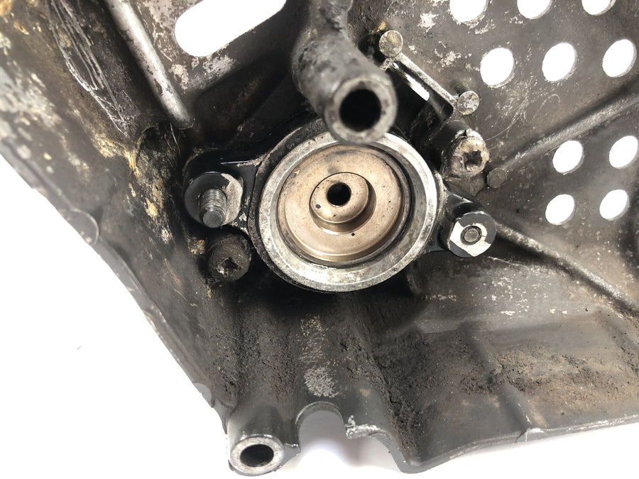 Suzuki GSX R 1100 GV73B [1990] - Ritzelabdeckung mit Kupplungsnehmer
